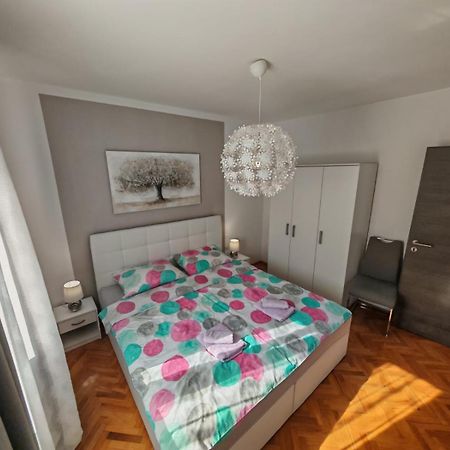 Appartement Sun house à Brzac Extérieur photo