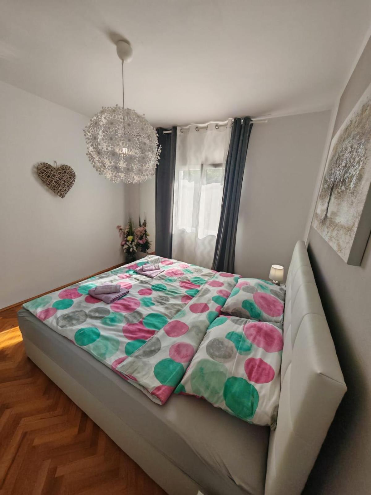 Appartement Sun house à Brzac Extérieur photo